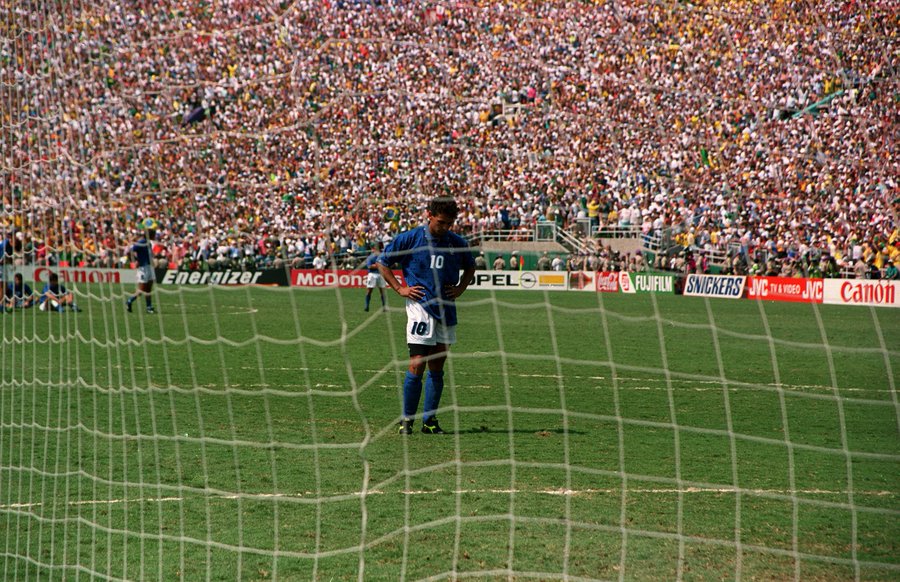 TOP 10 World Cup Memories of All Time , Number 6 BAGGIO HEART BROKEN
